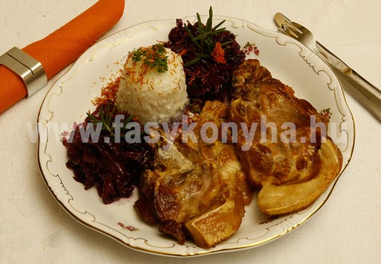 menu Rozmaringos malacpecsenye pezsgős káposztával és sáfrányos rizzsel